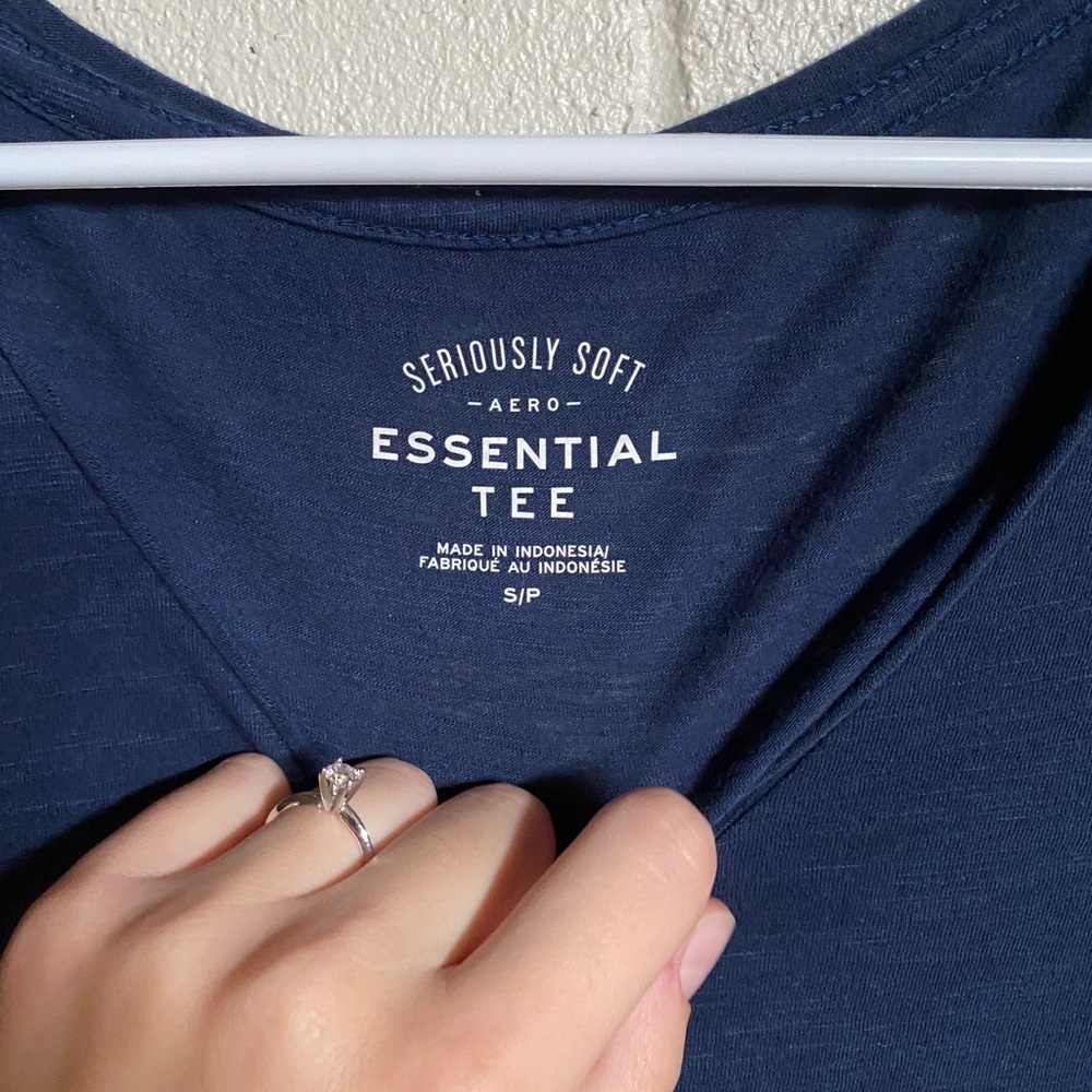 Aeropostale Navy V-neck Seriously Soft Essential Tee, Size Small